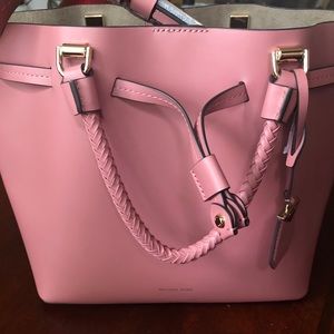Michael Kors Blakely bucket bag